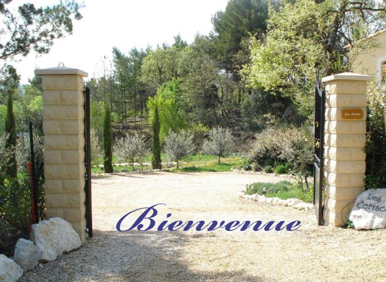 Les Cerises Bed & Breakfast Saint-Saturnin-les-Apt Exterior photo